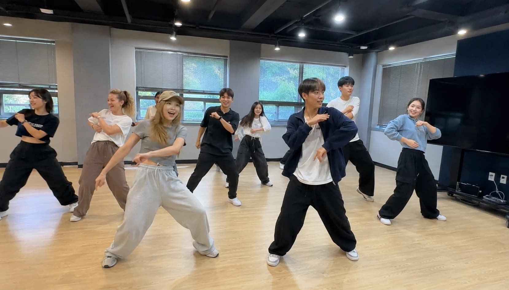 Dance Class & Korean Youth Culture