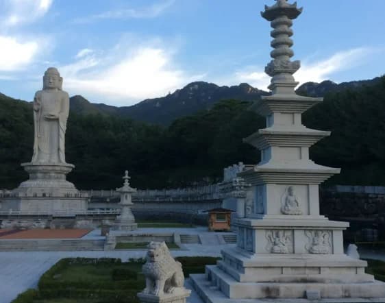 Temple Visit & Winter Outdoor Activity